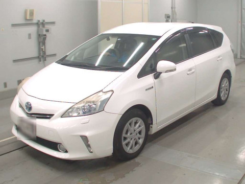 2012 Toyota Prius alpha ZVW41W[0]