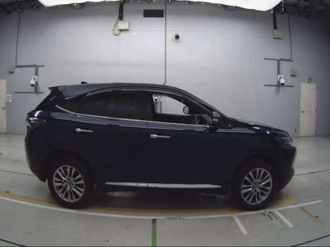 2015 Toyota Harrier ZSU60W[2]