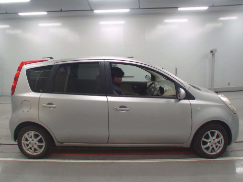 2006 Nissan Note E11[2]