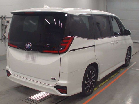 2025 Toyota Noah ZWR90W[1]