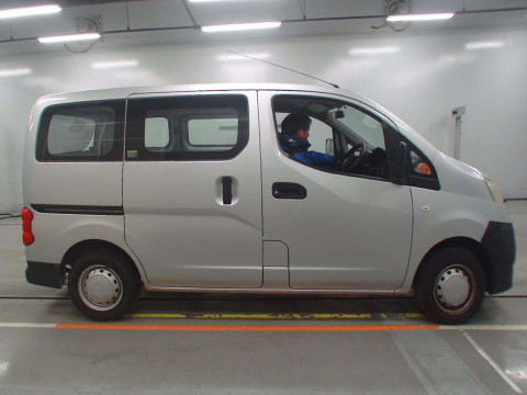 2012 Nissan NV200 Vanette VM20[2]