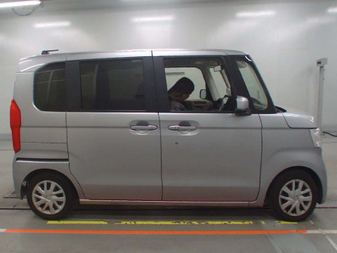 2021 Honda N-BOX JF3[2]