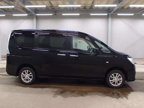 2011 Nissan Serena NC26[2]