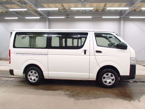 2020 Toyota Hiace Van GDH206V[2]