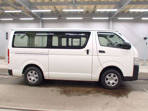 2020 Toyota Hiace Van GDH206V[2]