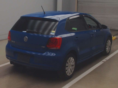 2010 Volkswagen Polo 6RCBZ[1]