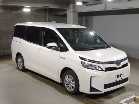 2020 Toyota Voxy ZWR80G[2]