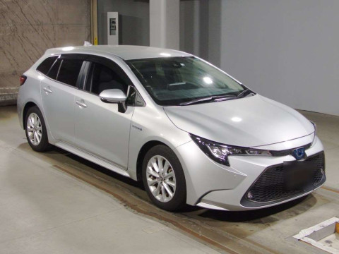 2020 Toyota Corolla Touring Wagon ZWE211W[2]