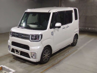 2017 Daihatsu Wake