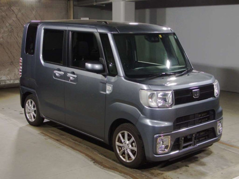 2021 Daihatsu Wake LA700S[2]