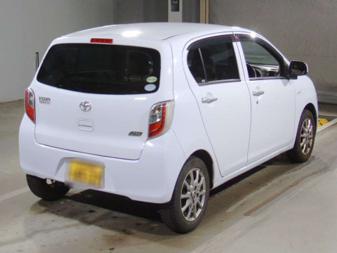 2012 Toyota Pixis Epoch LA300A[1]