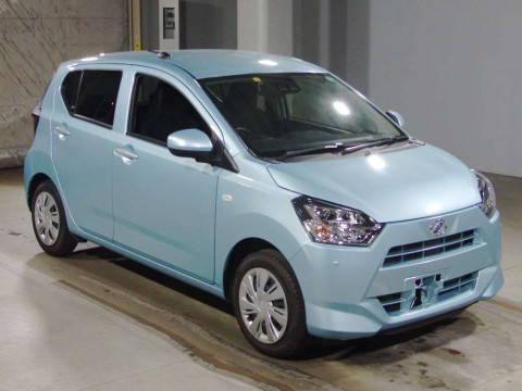 2022 Daihatsu Mira es LA350S[2]