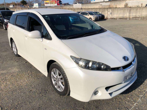 2011 Toyota Wish ZGE20W[2]