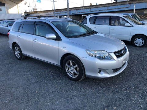 2010 Toyota Corolla Fielder NZE141G[2]