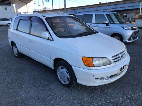 2000 Toyota Ipsum SXM10G[2]