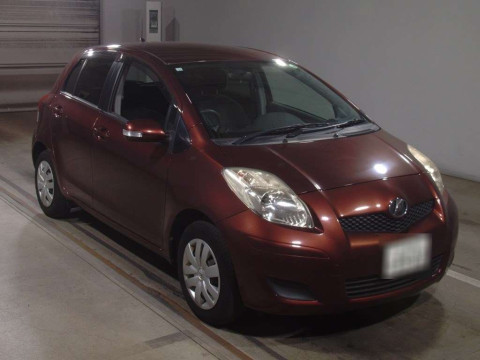 2010 Toyota Vitz SCP90[2]