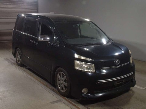 2009 Toyota Voxy ZRR70W[2]