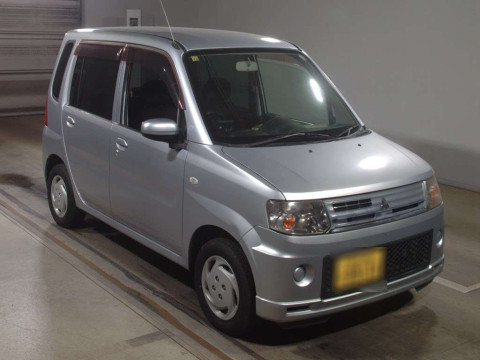 2010 Mitsubishi Toppo H82A[2]