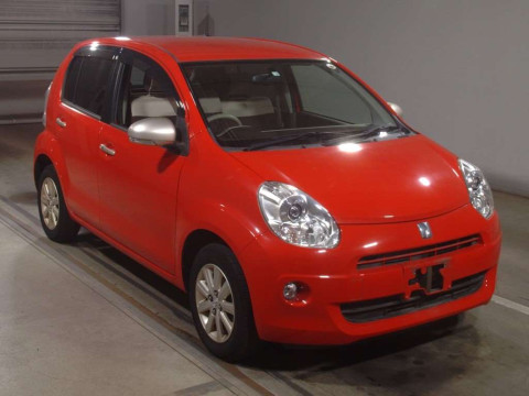 2010 Toyota Passo NGC30[2]