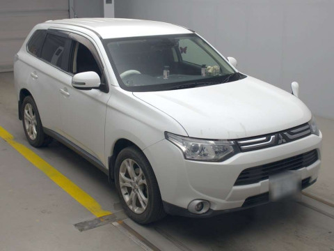 2013 Mitsubishi Outlander GF8W[2]