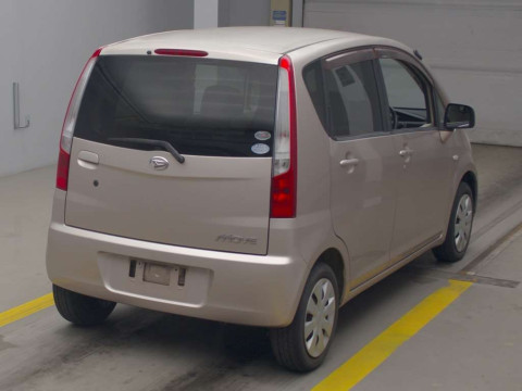 2009 Daihatsu Move L175S[1]