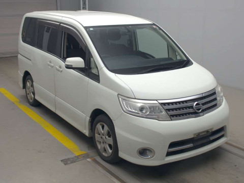 2010 Nissan Serena CC25[2]