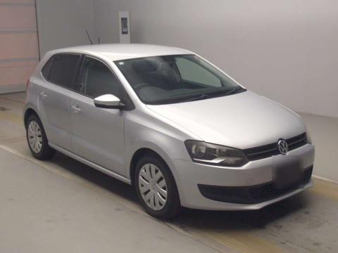 2010 Volkswagen Polo 6RCBZ[2]