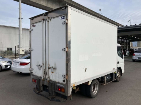 2007 Mitsubishi Fuso Canter FE72DB[1]