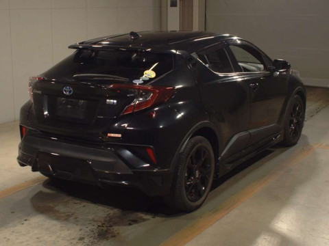 2019 Toyota C-HR ZYX10[1]