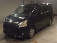 2008 Toyota Noah