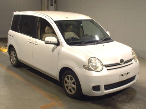 2008 Toyota Sienta NCP81G[2]