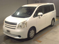 2007 Toyota Noah