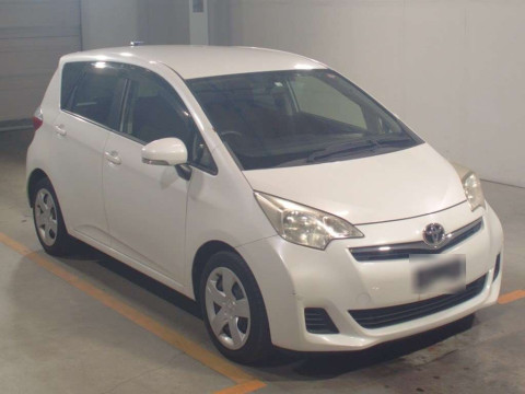 2012 Toyota Ractis NCP120[2]