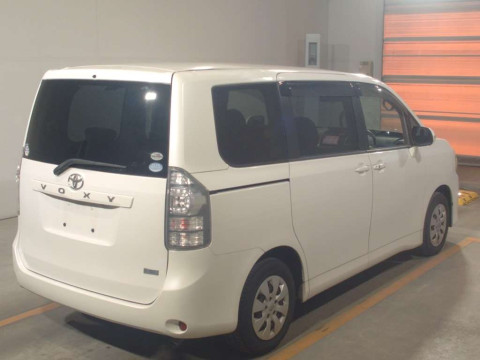 2010 Toyota Voxy ZRR70G[1]