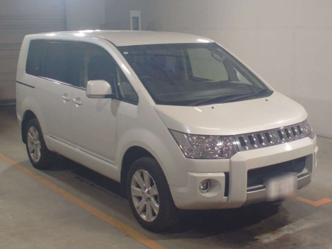 2018 Mitsubishi Delica D5 CV5W[2]