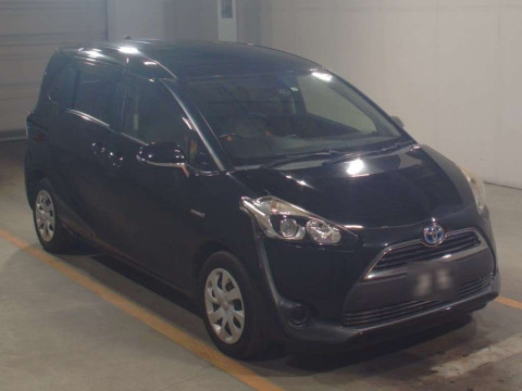 2015 Toyota Sienta NHP170G[2]