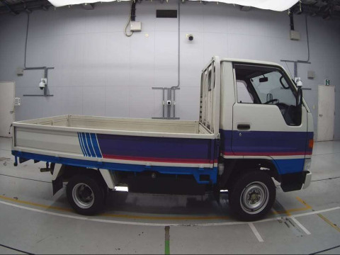 1997 Toyota Toyoace Truck YY121[2]