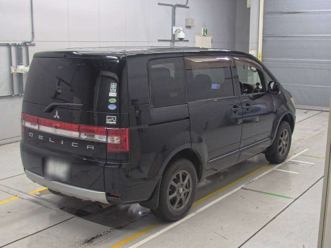 2011 Mitsubishi Delica D5 CV5W[1]