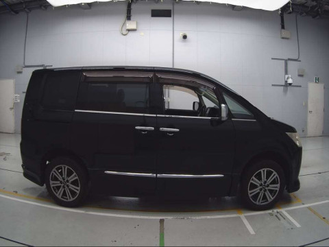 2010 Mitsubishi Delica D5 CV5W[2]