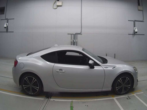 2014 Toyota 86 ZN6[2]