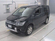 2016 Mitsubishi Delica D5