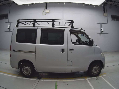 2019 Toyota Liteace Van S402M[2]