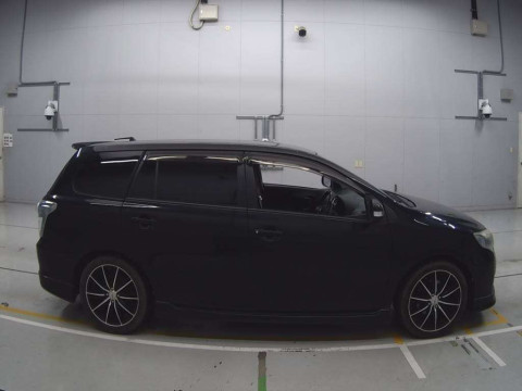 2010 Toyota Corolla Fielder ZRE142G[2]