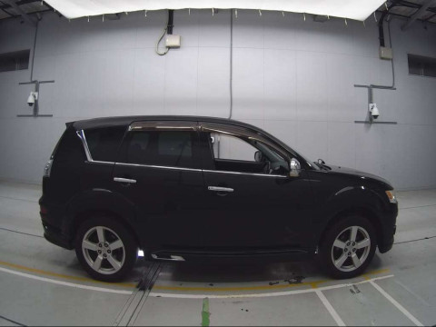 2010 Mitsubishi Outlander CW4W[2]