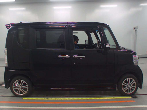 2013 Honda N-BOX CUSTOM JF1[2]