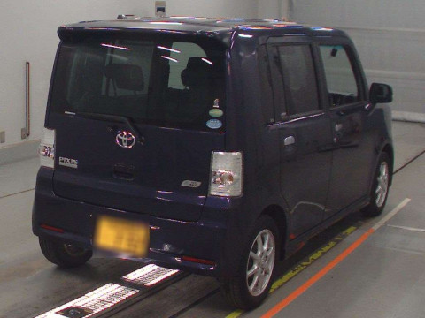 2012 Toyota Pixis Space L575A[1]