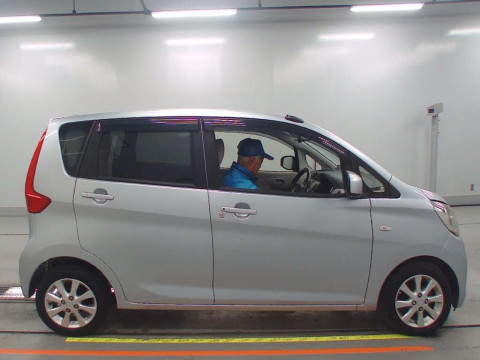 2014 Mitsubishi eK Wagon B11W[2]