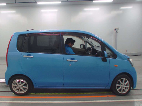 2014 Daihatsu Move LA100S[2]