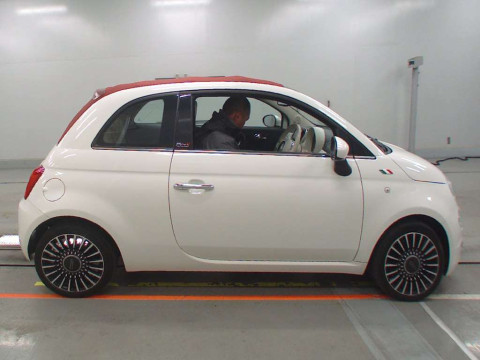 2017 Fiat 500C 31209[2]