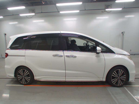 2013 Honda Odyssey RC1[2]